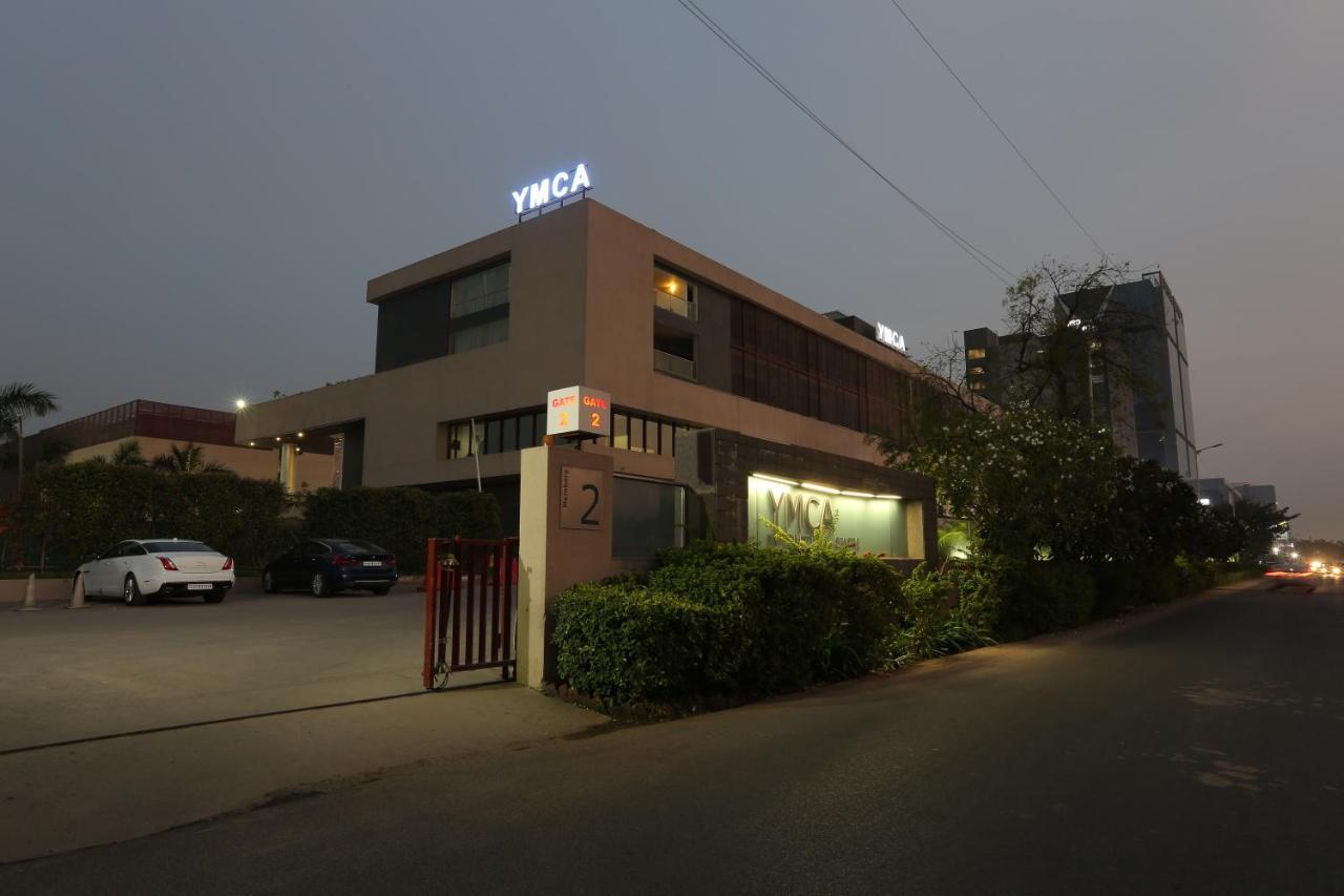 Hotel Ymca International Centre Ahmedabad Exterior foto